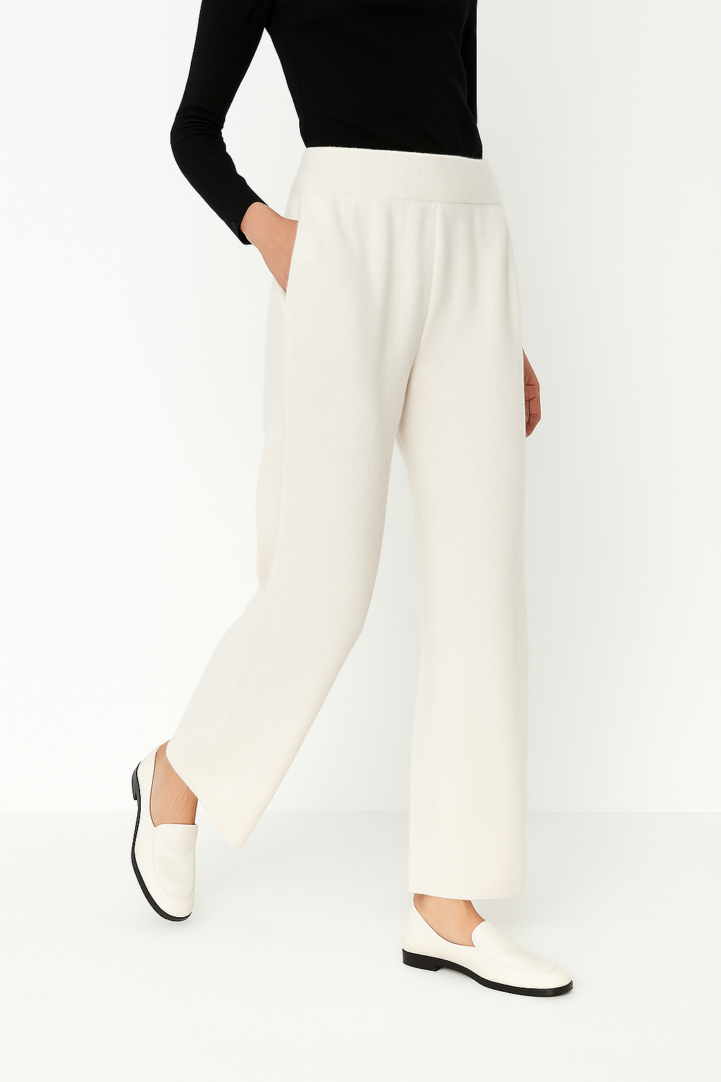 Sweatpants, High-Waist Wide-Leg Style in Soft Cashmere Blend Fabric with Elastic Waist