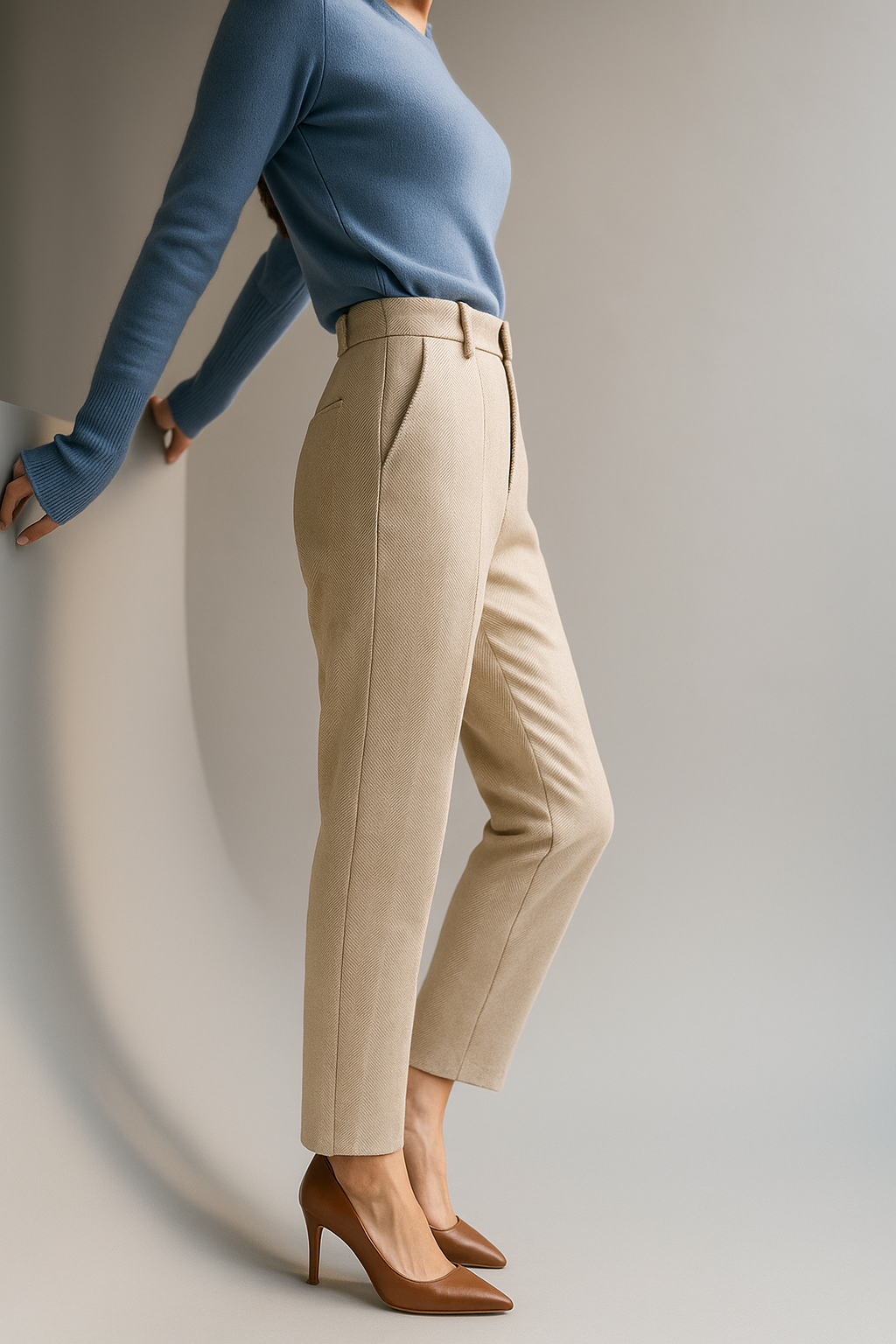 Tailored Wool Trousers with High-Rise Waistband and Slim Tapered Ankle Fit