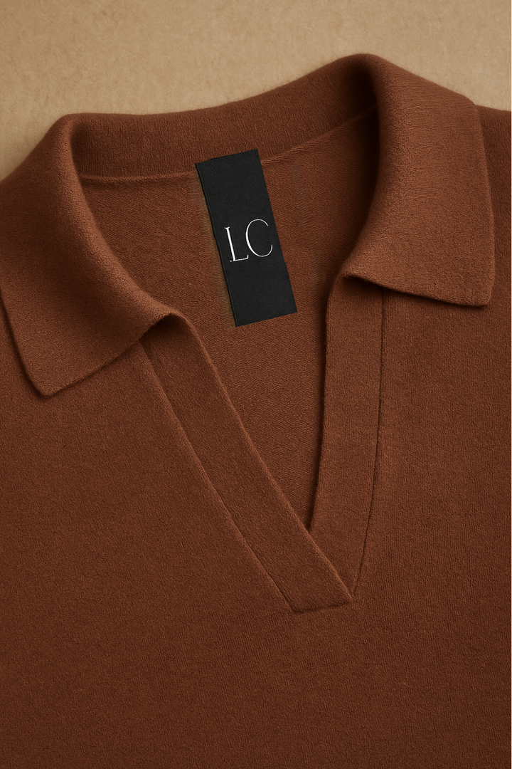 Cotton Knit Polo Sweater with a Relaxed Fit and Chic Ribbed Collar