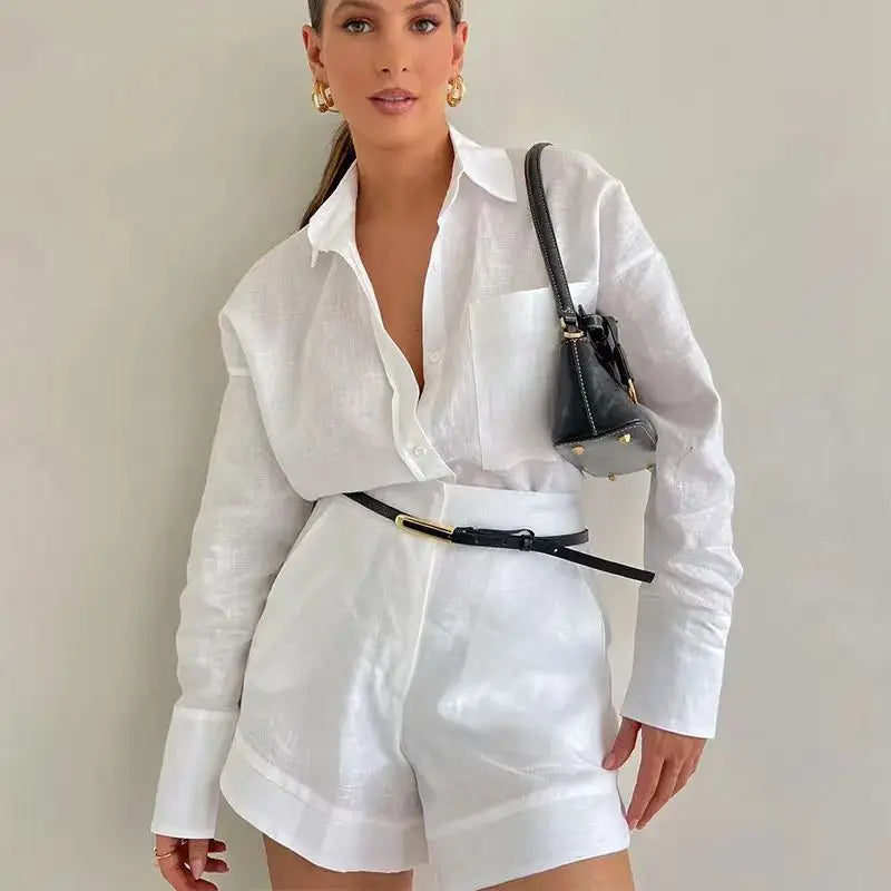 Two-Piece Resort Set in 100% Cotton with Relaxed Button-Up Shirt and Cuffed Shorts