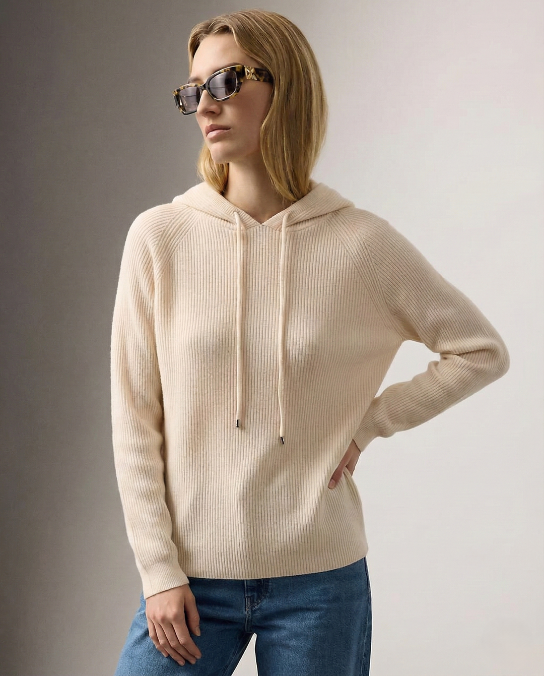 Hoodie in Cashmere and Merino Wool Blend with Relaxed Fit and Adjustable Drawstrings