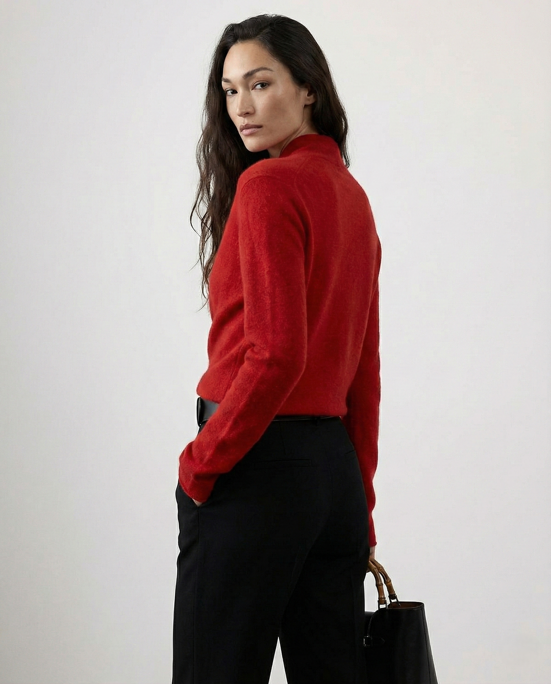 Cashmere Sweater with Crossover Collar Detail, Soft Knit for a Relaxed Standard Fit