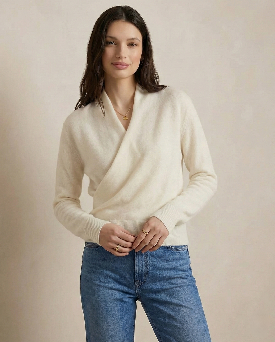 Cashmere Sweater with Crossover Collar Detail, Soft Knit for a Relaxed Standard Fit