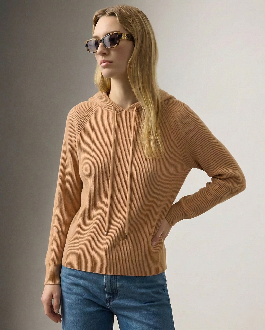 Hoodie in Cashmere and Merino Wool Blend with Relaxed Fit and Adjustable Drawstrings
