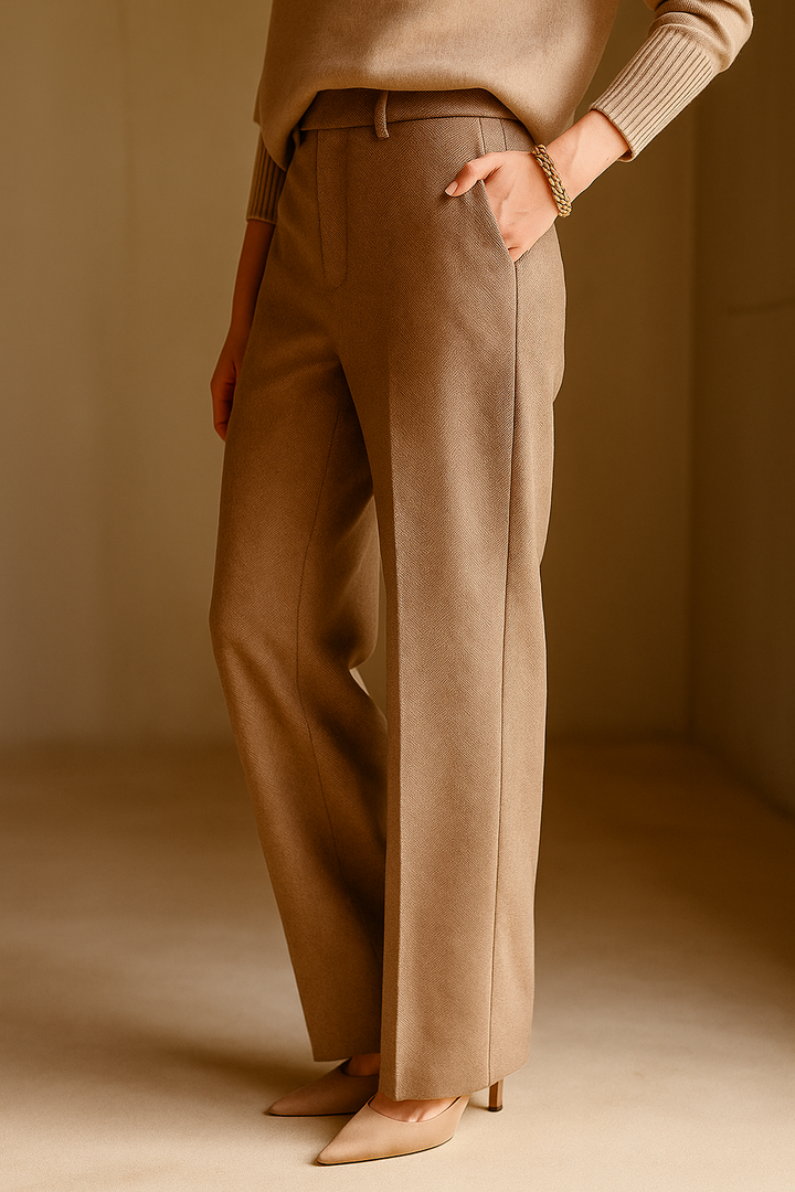 Trousers in Wool Blend, Straight-Leg High-Waist Fit, Non-Stretch, Camel