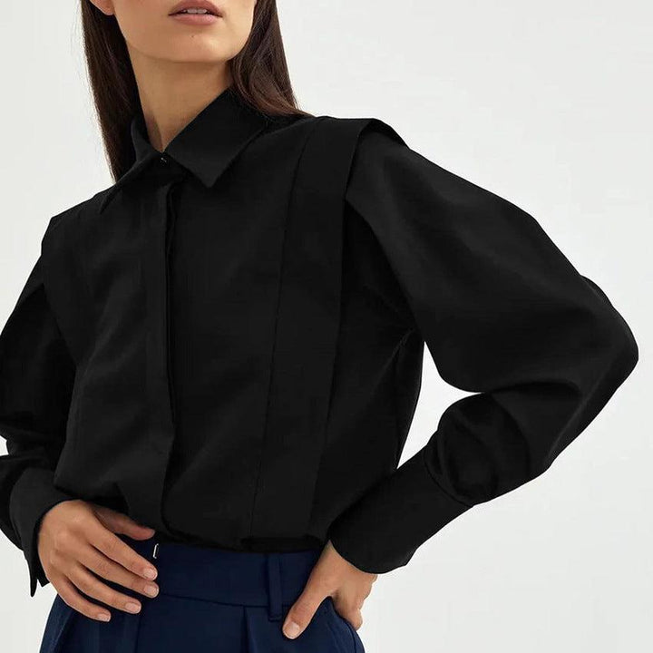 Button-Up Blouse in Crisp White Organic Cotton with Sharp Collar and Voluminous Sleeves