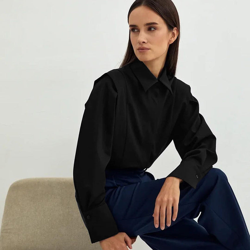 Button-Up Blouse in Crisp White Organic Cotton with Sharp Collar and Voluminous Sleeves