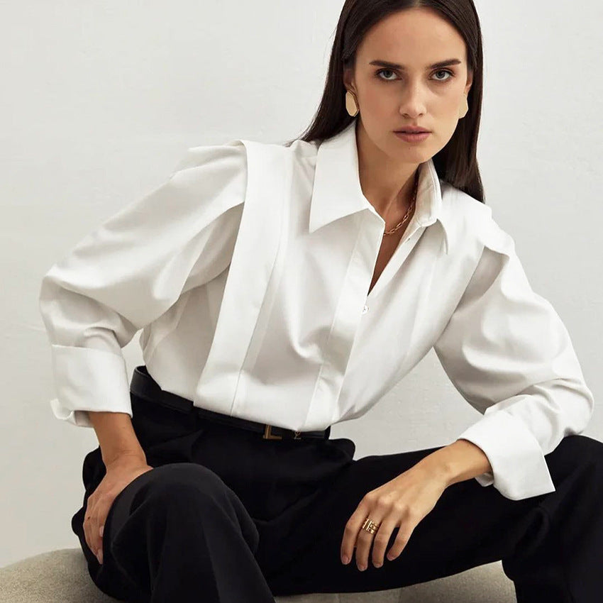 Button-Up Blouse in Crisp White Organic Cotton with Sharp Collar and Voluminous Sleeves
