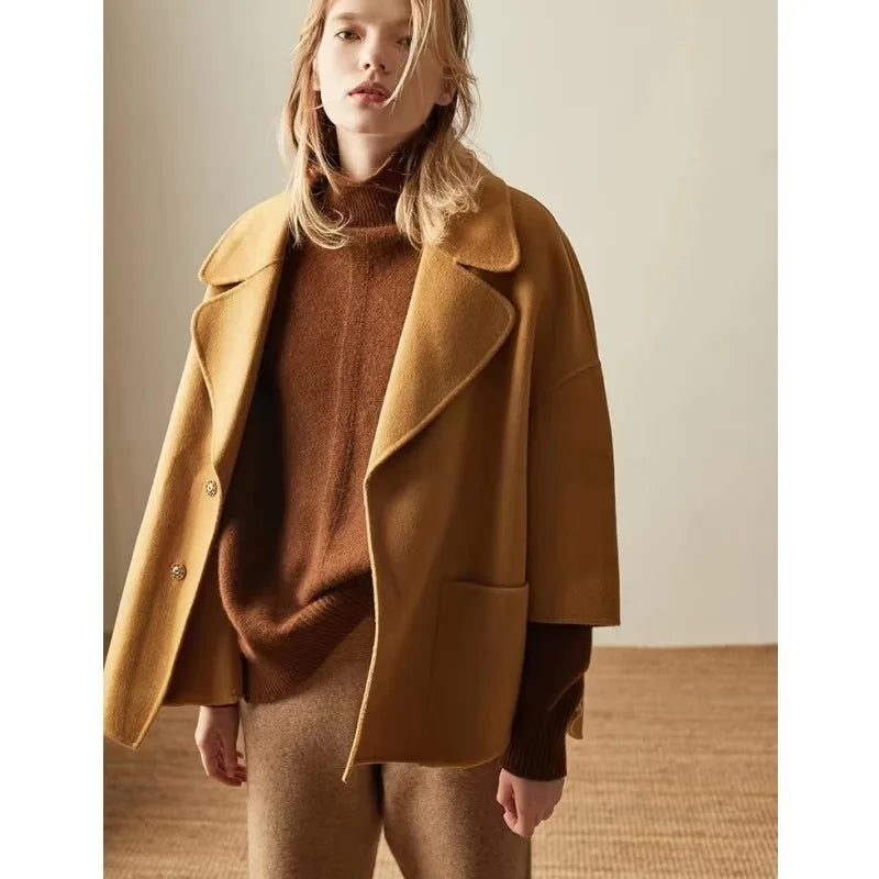 Oversized Cashmere Turtleneck Sweater with Relaxed Fit and Soft Ribbed Knit in Rich Brown