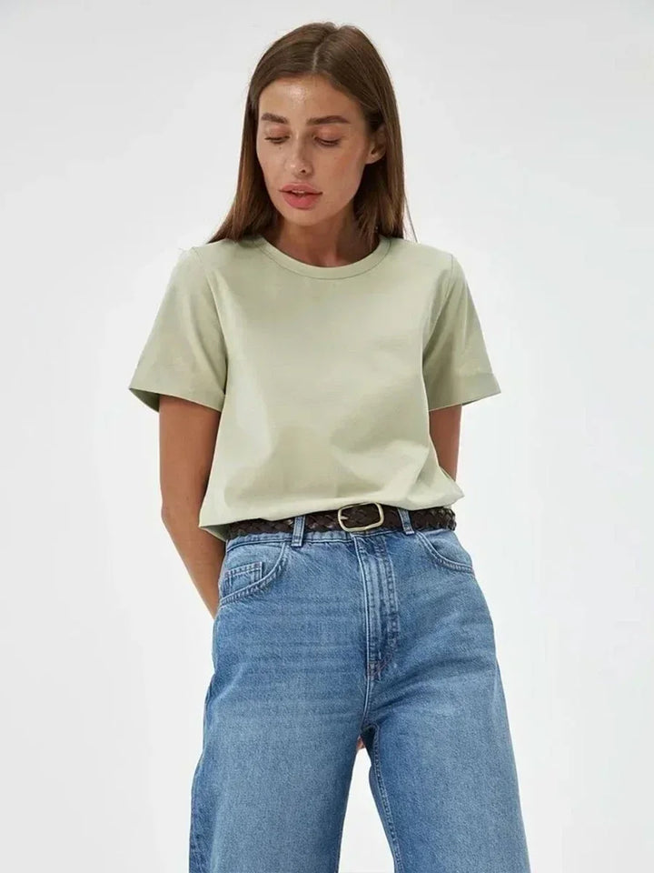 100% Cotton Crew Neck T-Shirt, Relaxed Fit Short Sleeve Tee for Everyday Layering in Black