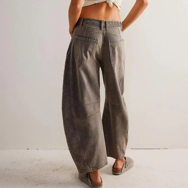 Barrel-Leg Jeans in Leopard Print with Mid-Rise Waist and Ankle-Length Wide Leg