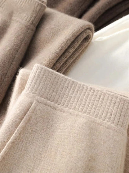 Sweatpants, High-Waist Wide-Leg Style in Soft Cashmere Blend Fabric with Elastic Waist