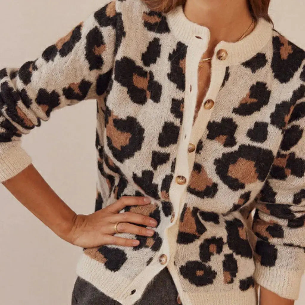 Cardigan in Leopard and Stripe Print with Relaxed Fit and Soft Cotton Blend Knit for Effortless Layering