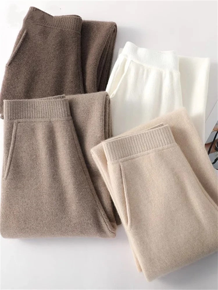 Sweatpants, High-Waist Wide-Leg Style in Soft Cashmere Blend Fabric with Elastic Waist