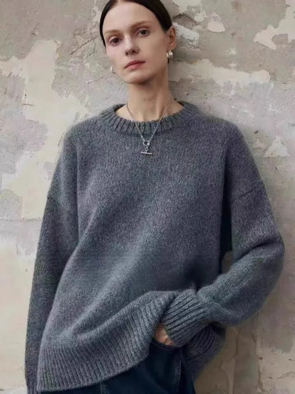 Oversized Sweater in 100% Pure Cashmere with Relaxed Fit and Soft Gray Knit Finish