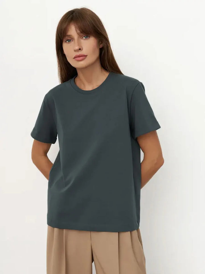100% Cotton Crew Neck T-Shirt, Relaxed Fit Short Sleeve Tee for Everyday Layering in Black