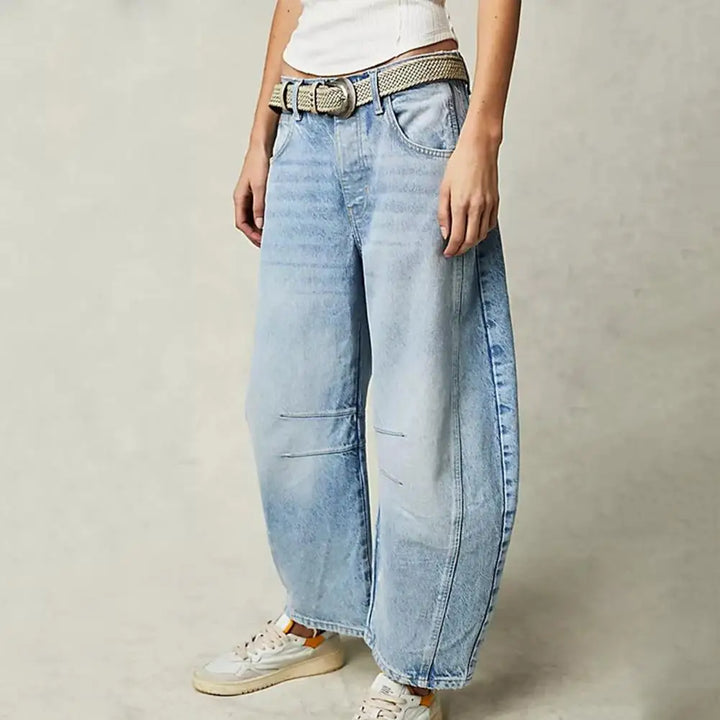 Barrel-Leg Jeans in Leopard Print with Mid-Rise Waist and Ankle-Length Wide Leg