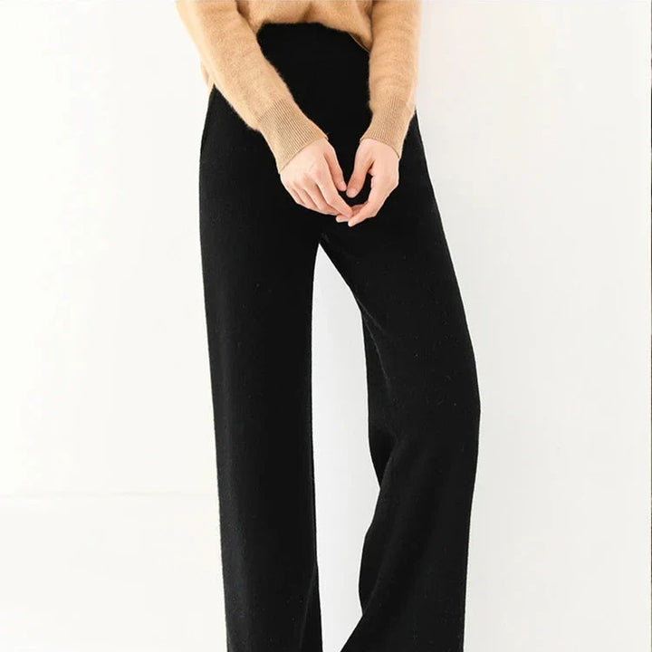 Wide-Leg Pants in 100% Merino Wool with High-Waist Elastic Fit and Side Pockets