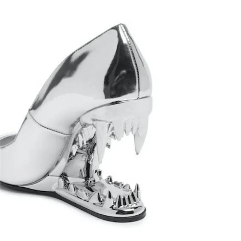 Pointed-Toe Stiletto Pumps in Metallic Gold Finish with Sculpted High Heel for Standout Style