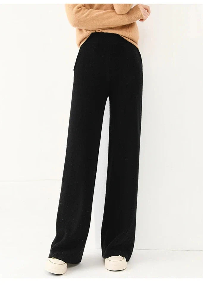 Wide-Leg Pants in 100% Merino Wool with High-Waist Elastic Fit and Side Pockets