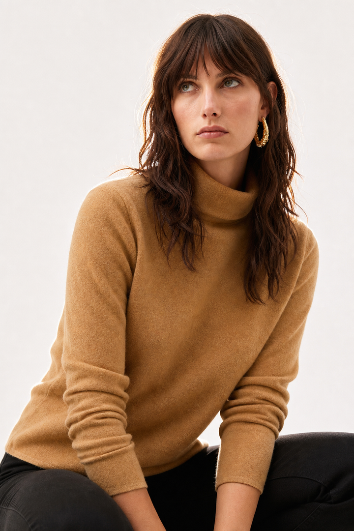 Cashmere Blend Turtleneck Sweater with Merino Wool, Slim Fit for Women in Vintage