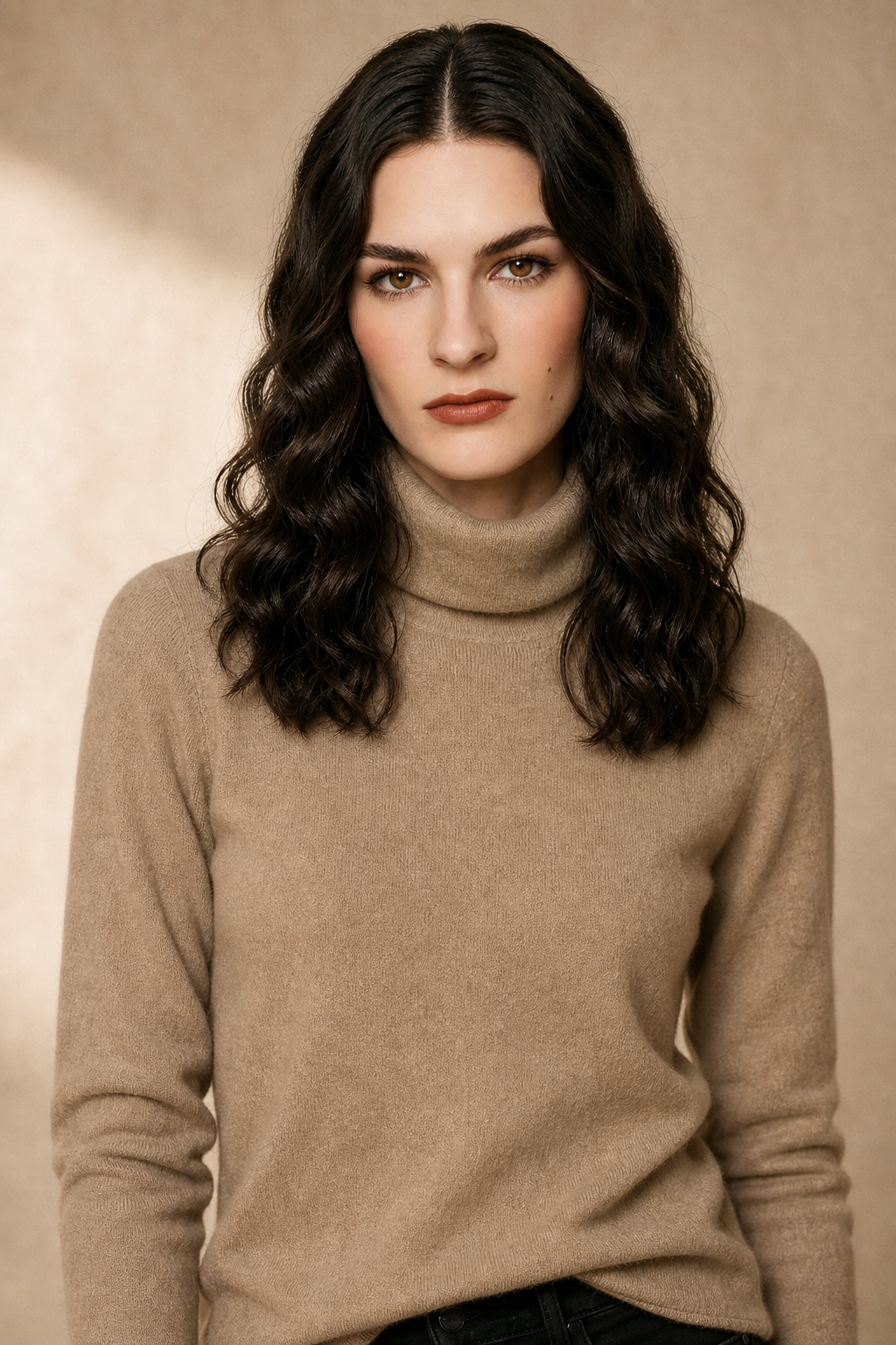 Cashmere Blend Turtleneck Sweater with Merino Wool, Slim Fit for Women in Vintage