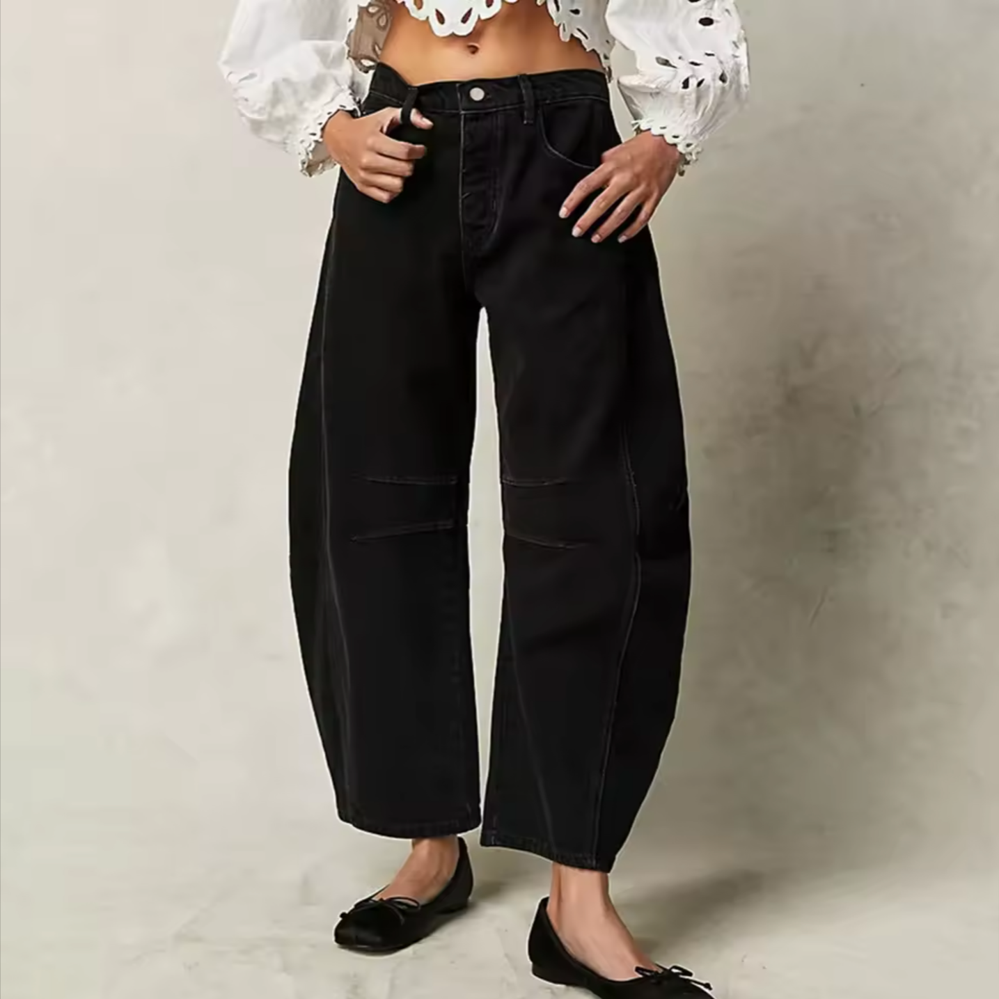 Barrel-Leg Jeans in Leopard Print with Mid-Rise Waist and Ankle-Length Wide Leg