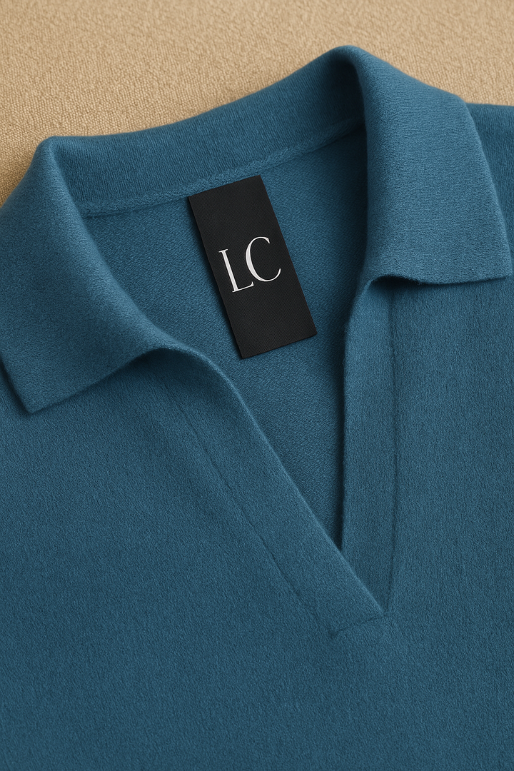 Cotton Knit Polo Sweater with a Relaxed Fit and Chic Ribbed Collar