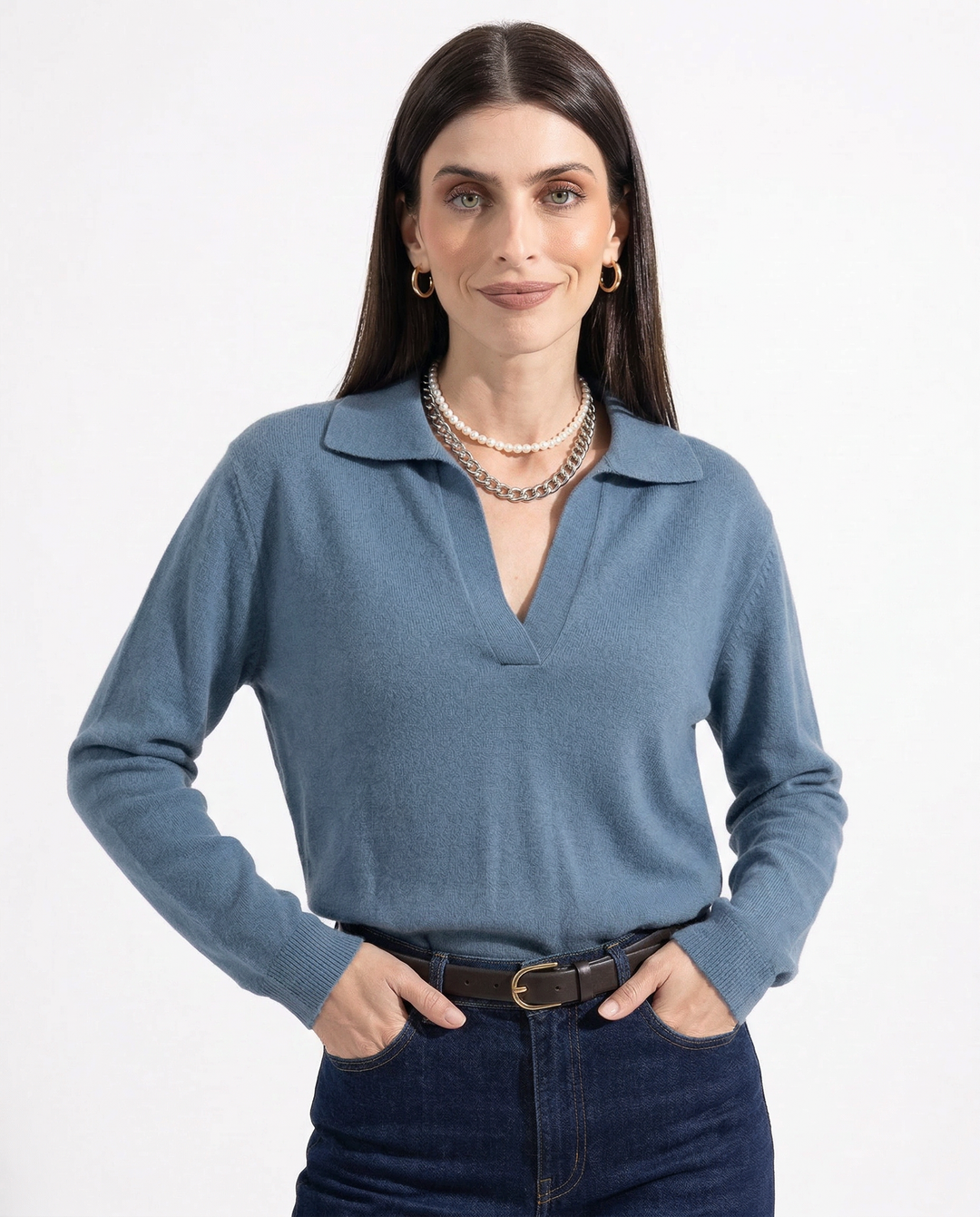 Cotton Knit Polo Sweater with a Relaxed Fit and Chic Ribbed Collar