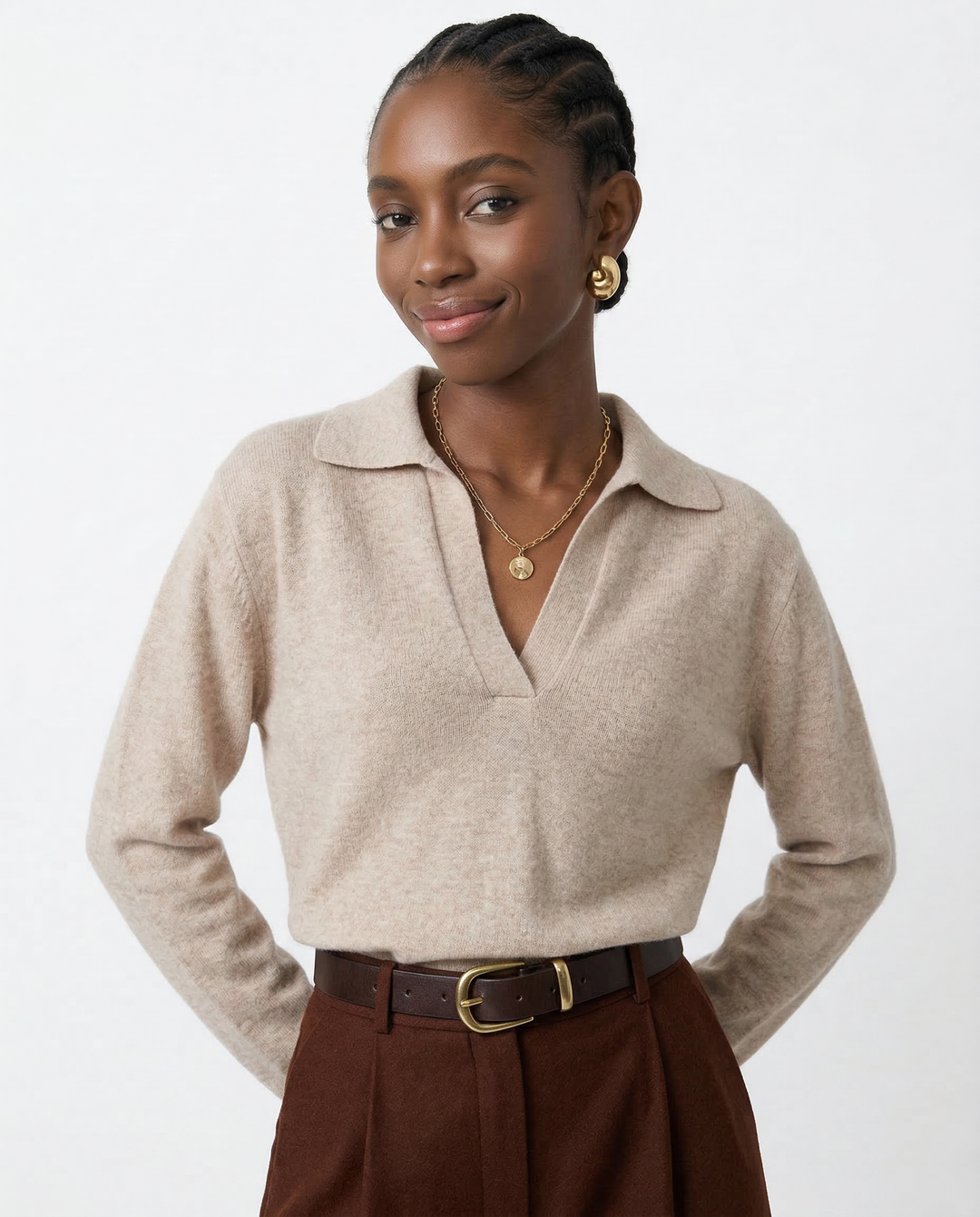 Cotton Knit Polo Sweater with a Relaxed Fit and Chic Ribbed Collar