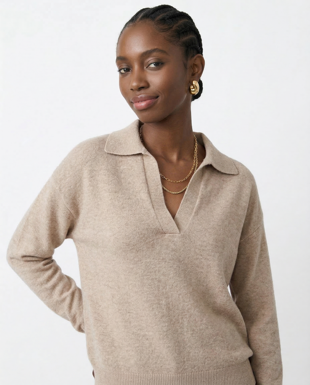 Cotton Knit Polo Sweater with a Relaxed Fit and Chic Ribbed Collar