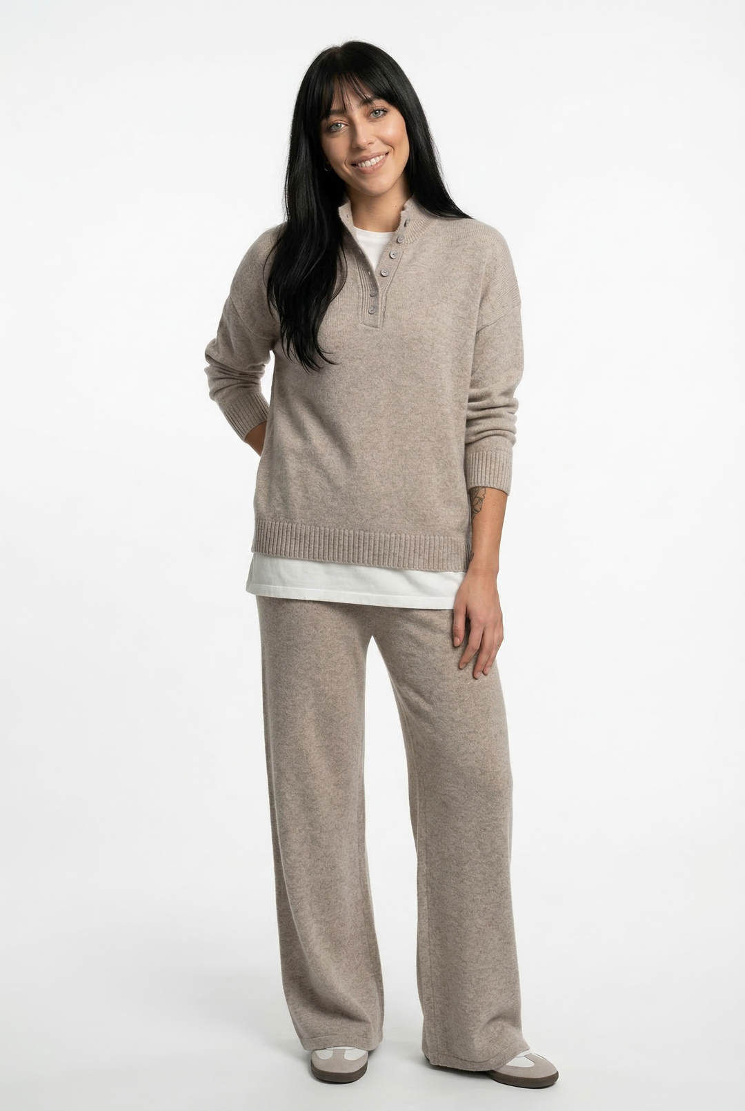 Cashmere Knit Set with Relaxed Pullover and Wide-Leg Trousers, Soft Green Two-Piece Loungewear