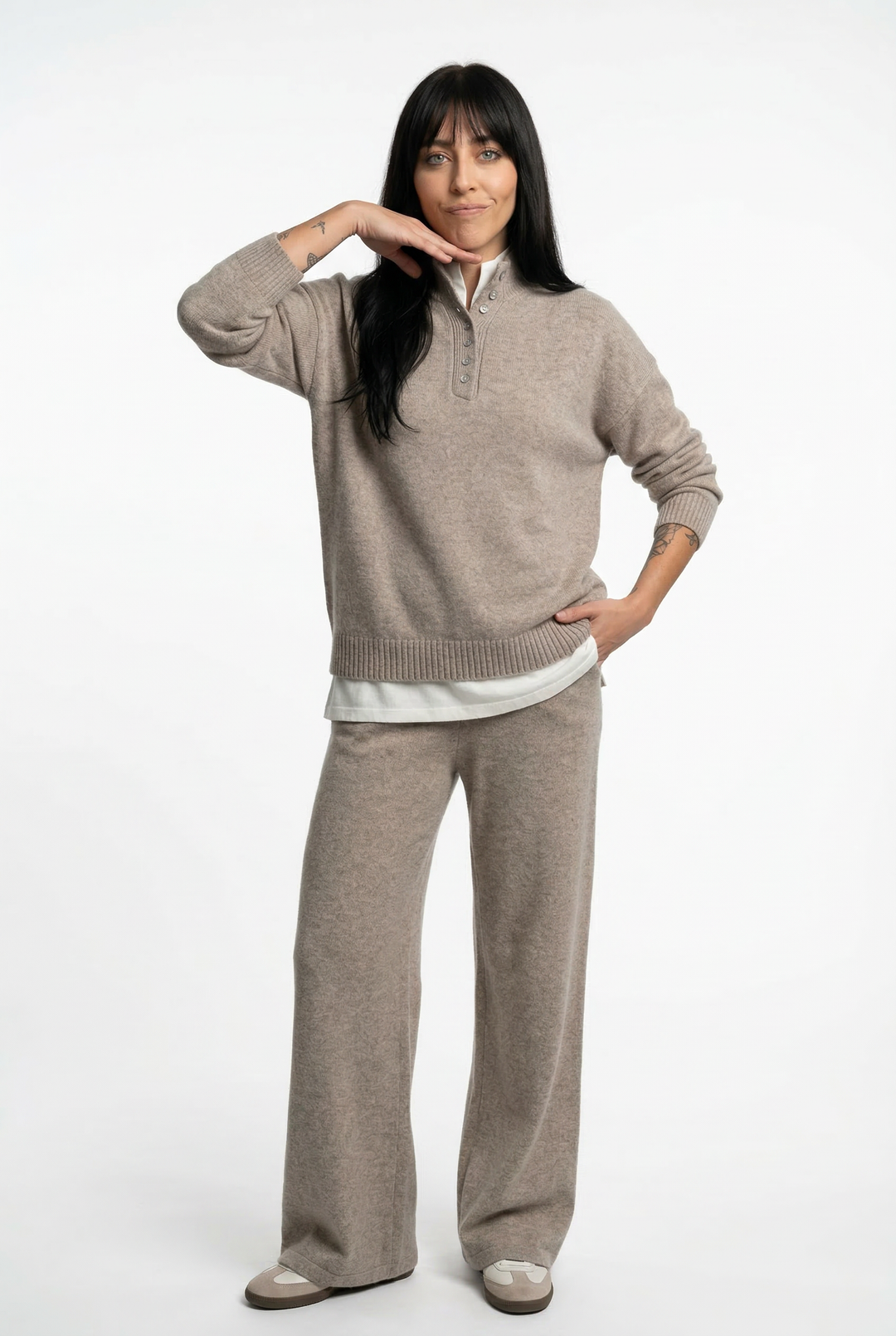 Cashmere Knit Set with Relaxed Pullover and Wide-Leg Trousers, Soft Green Two-Piece Loungewear