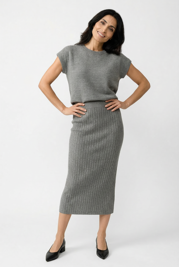 Ribbed Sleeveless Two-Piece Knit Set with Fitted Stretch Silhouette in Soft Gray