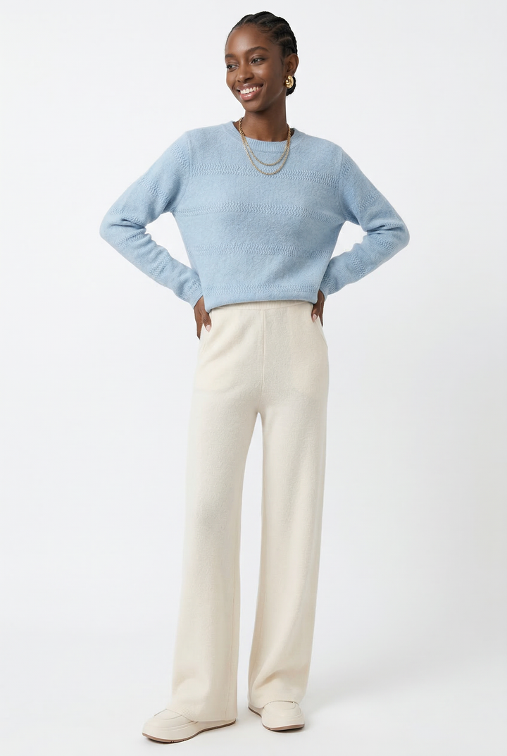 Wide-Leg Pants in 100% Merino Wool with High-Waist Elastic Fit and Side Pockets