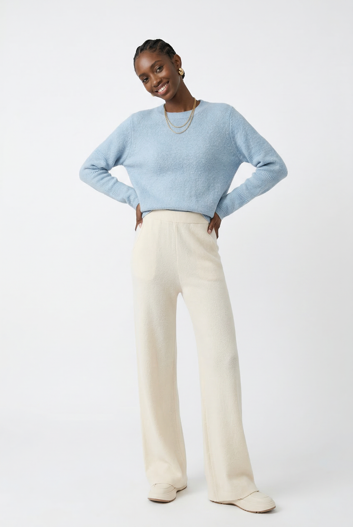 Wide-Leg Pants in 100% Merino Wool with High-Waist Elastic Fit and Side Pockets