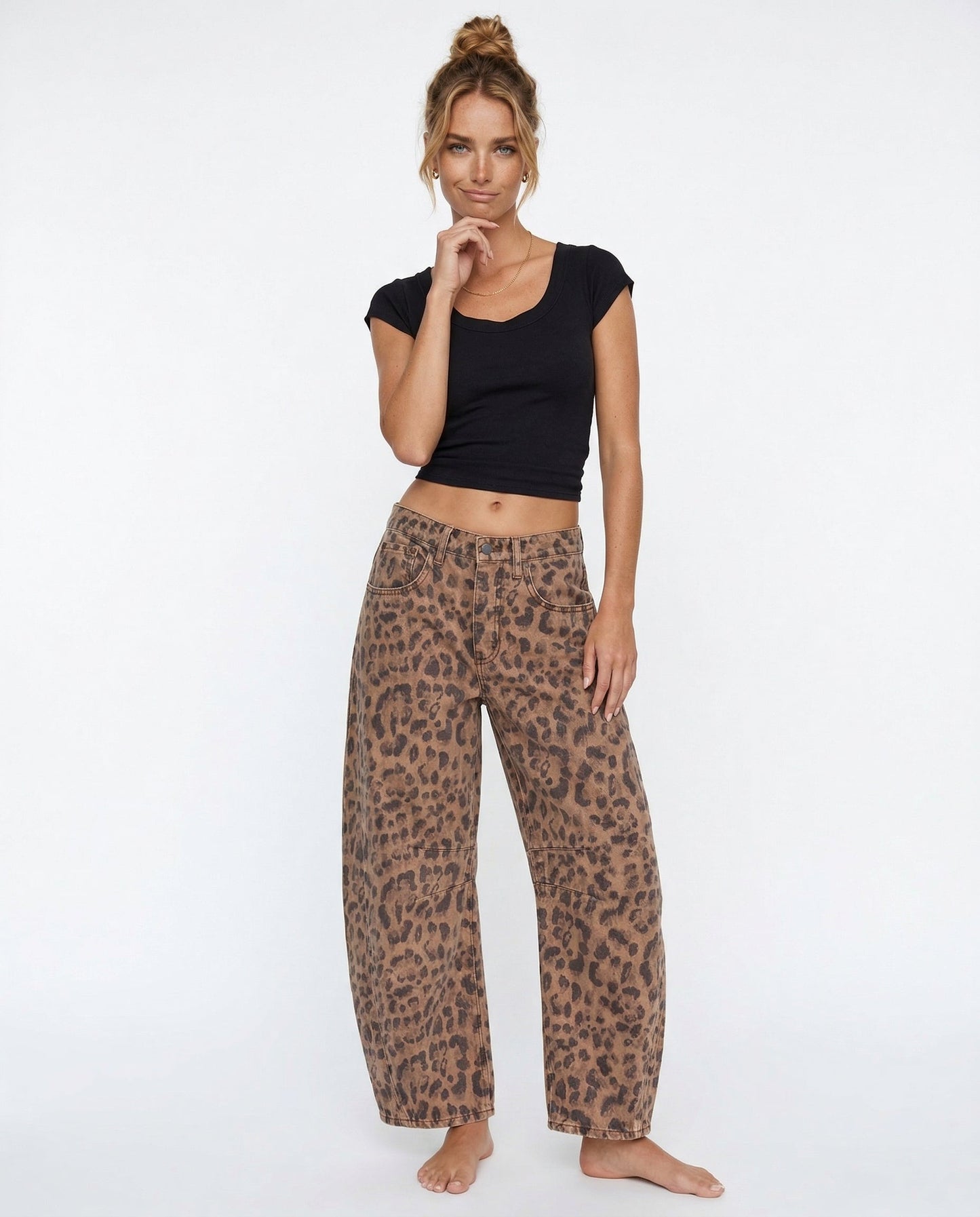 Barrel-Leg Jeans in Leopard Print with Mid-Rise Waist and Ankle-Length Wide Leg