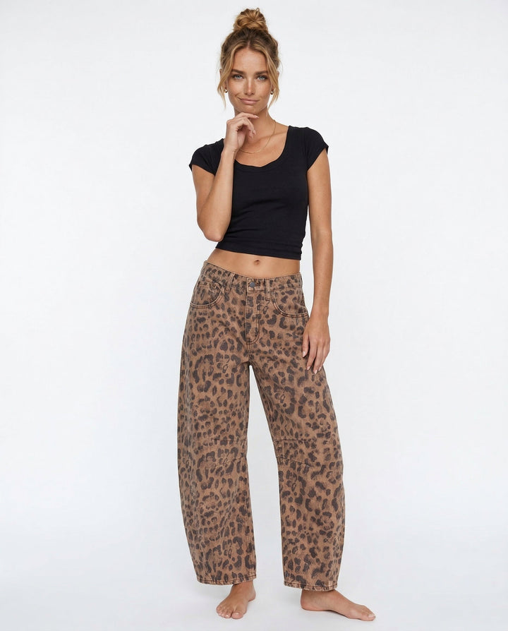 Barrel-Leg Jeans in Leopard Print with Mid-Rise Waist and Ankle-Length Wide Leg