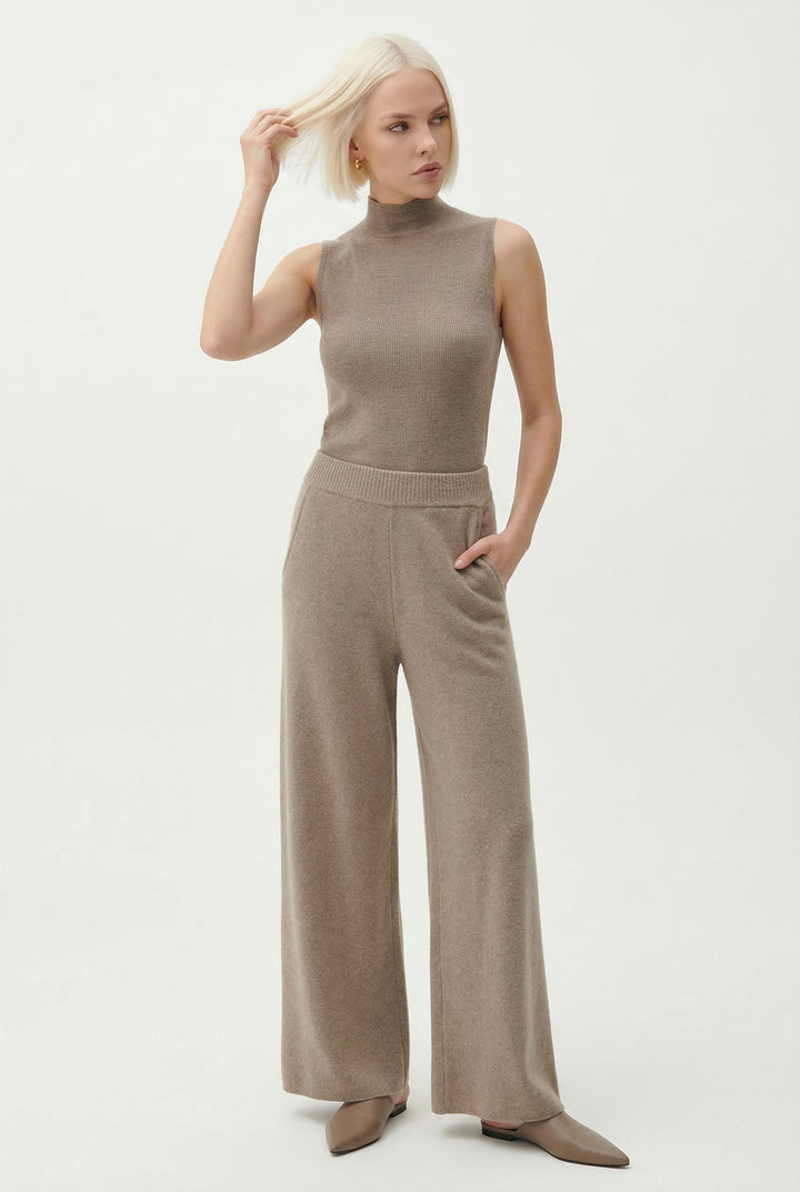 Sweatpants, High-Waist Wide-Leg Style in Soft Cashmere Blend Fabric with Elastic Waist