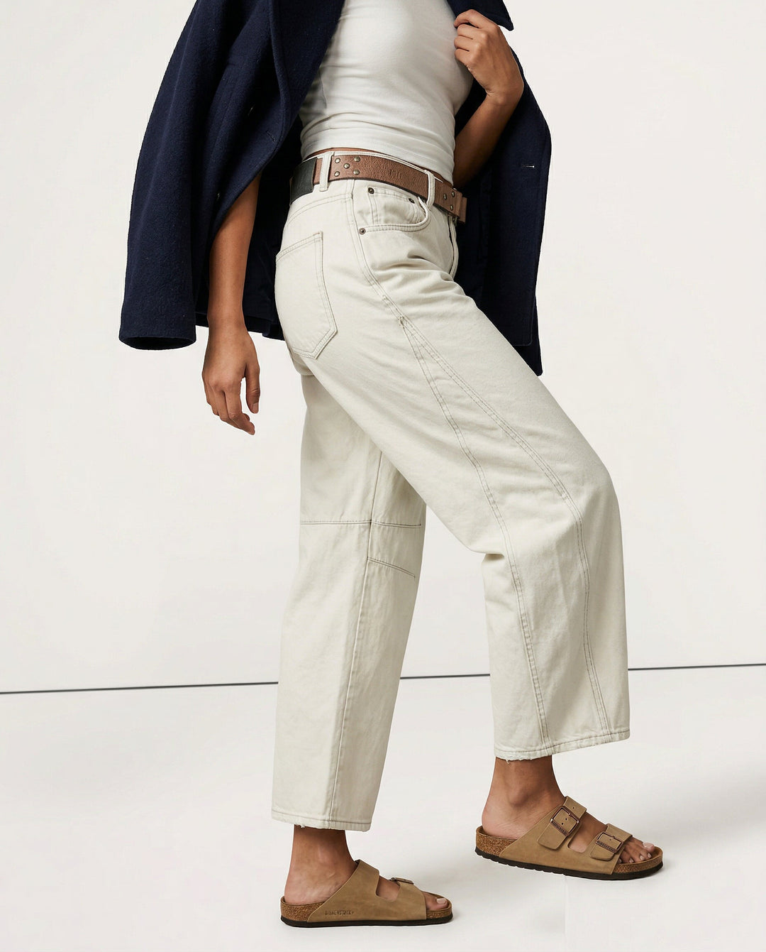 Barrel-Leg Jeans in Leopard Print with Mid-Rise Waist and Ankle-Length Wide Leg