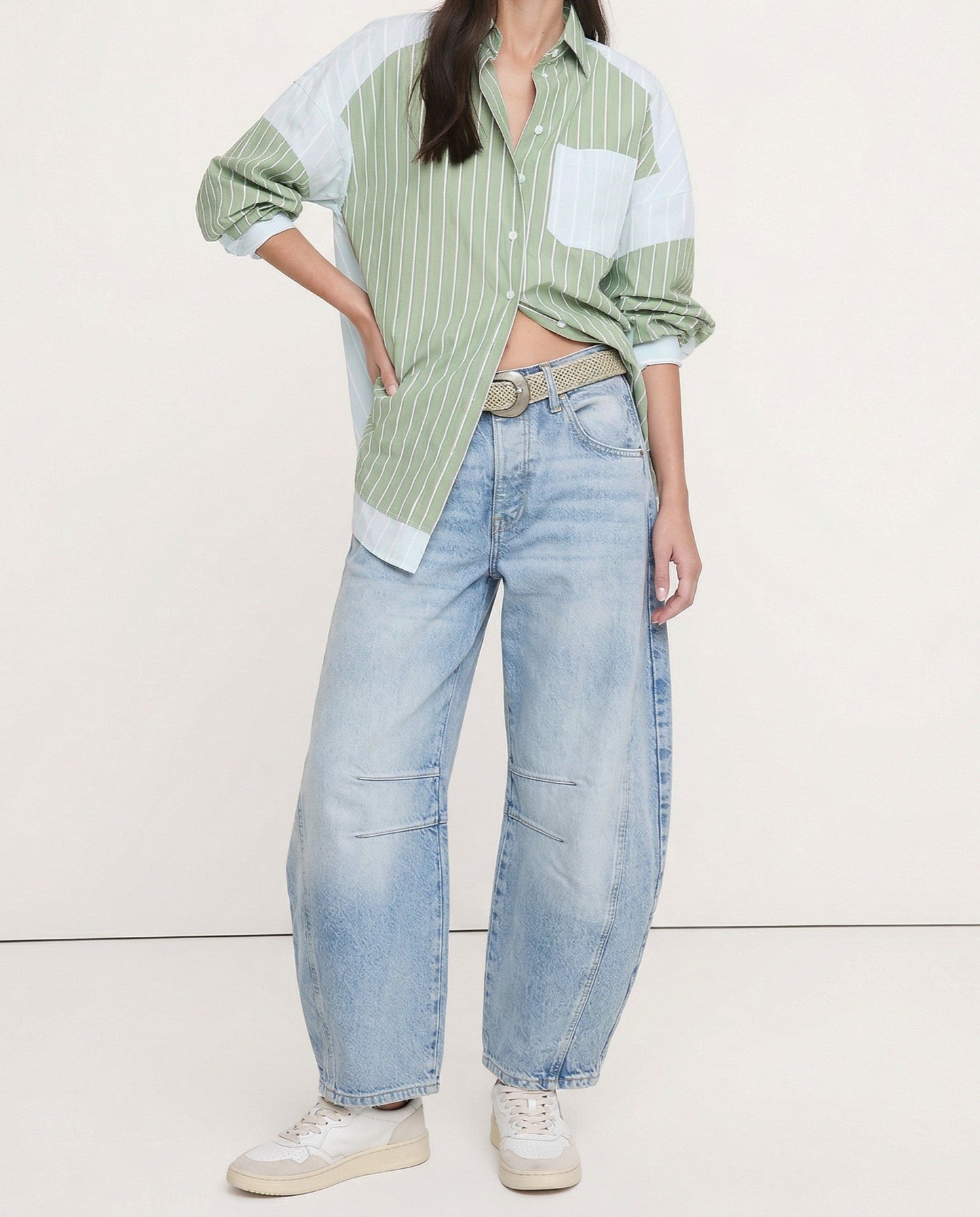 Barrel-Leg Jeans in Leopard Print with Mid-Rise Waist and Ankle-Length Wide Leg