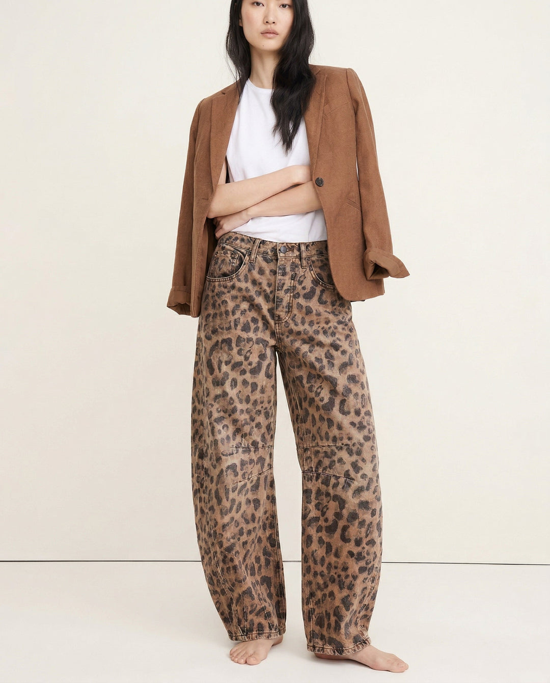 Barrel-Leg Jeans in Leopard Print with Mid-Rise Waist and Ankle-Length Wide Leg