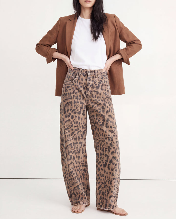 Barrel-Leg Jeans in Leopard Print with Mid-Rise Waist and Ankle-Length Wide Leg