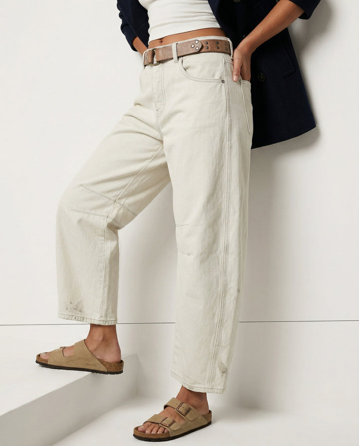 Barrel-Leg Jeans in Leopard Print with Mid-Rise Waist and Ankle-Length Wide Leg