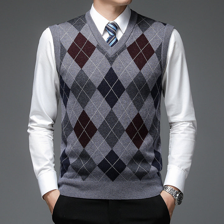 Men's Wool Blend Knitted Vest – Classic Sleeveless Pullover Style