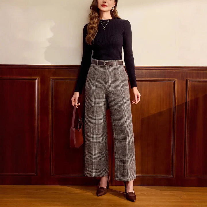 Women's Plaid Wide Leg Trouser – Relaxed Fit for Petite Figures