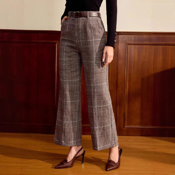 Women's Plaid Wide Leg Trouser – Relaxed Fit for Petite Figures
