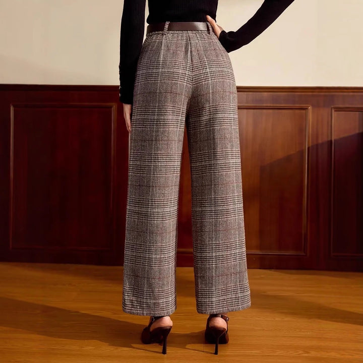 Women's Plaid Wide Leg Trouser – Relaxed Fit for Petite Figures