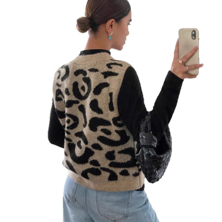 Women's Leopard Print V-Neck Cardigan – Regular Fit