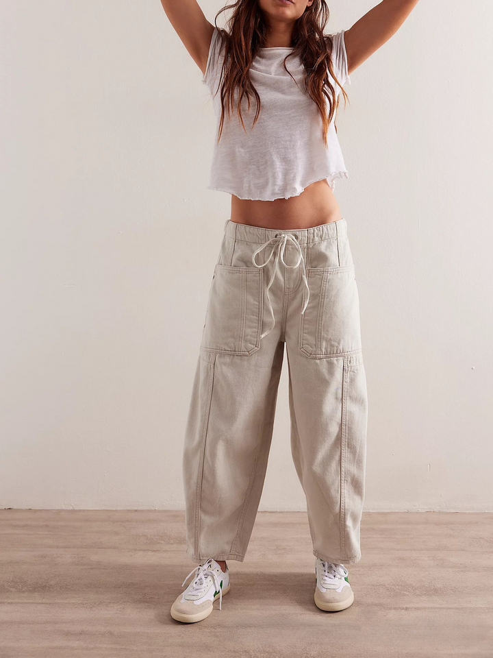 Relaxed Fit Denim Jeans with Soft Cotton Blend Fabric, Ankle-Length Cut and Easy Pull-On Style